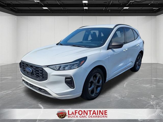 Used 2023 Ford Escape ST-Line w/ Tech Pack #1 FWD image 1