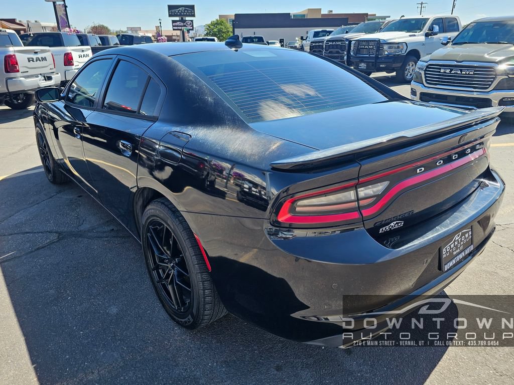 Used 2017 Dodge Charger SXT w/ AWD Plus Group image 5