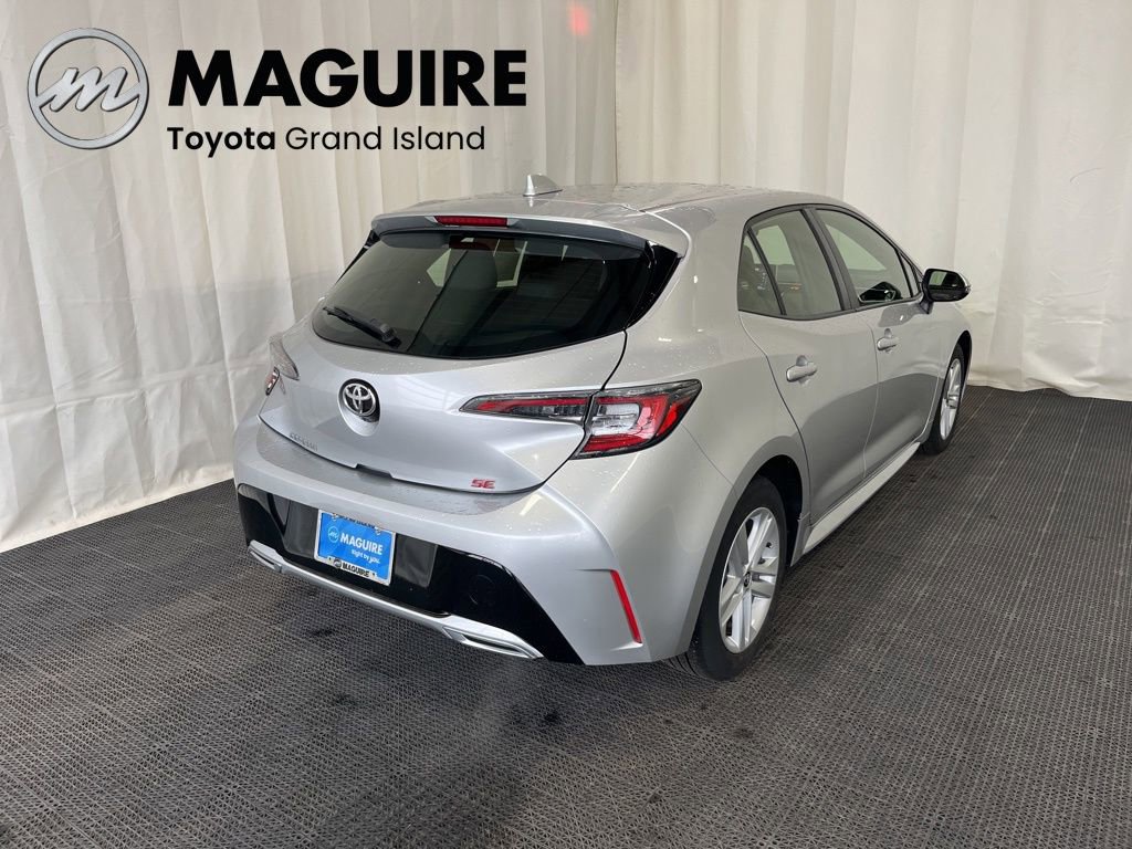Used 2021 Toyota Corolla SE w/ SE Preferred Package image 31