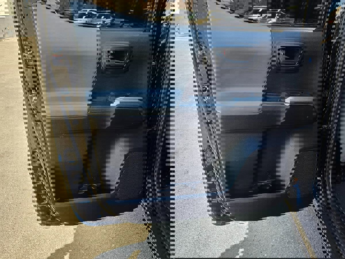 Used 2018 Toyota Tacoma SR5 image 22