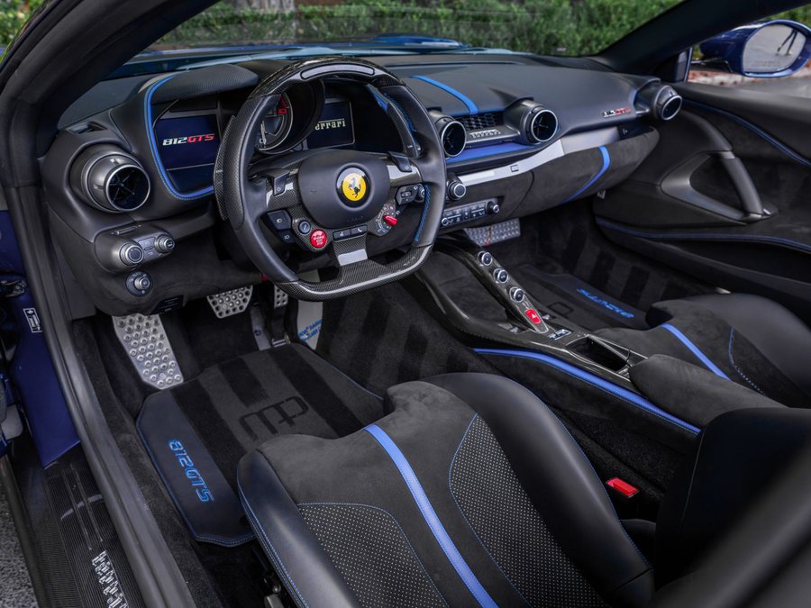 Used 2022 Ferrari 812 GTS RWD image 14
