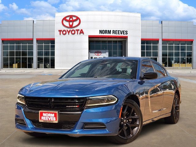 Used 2022 Dodge Charger SXT w/ Blacktop Package
