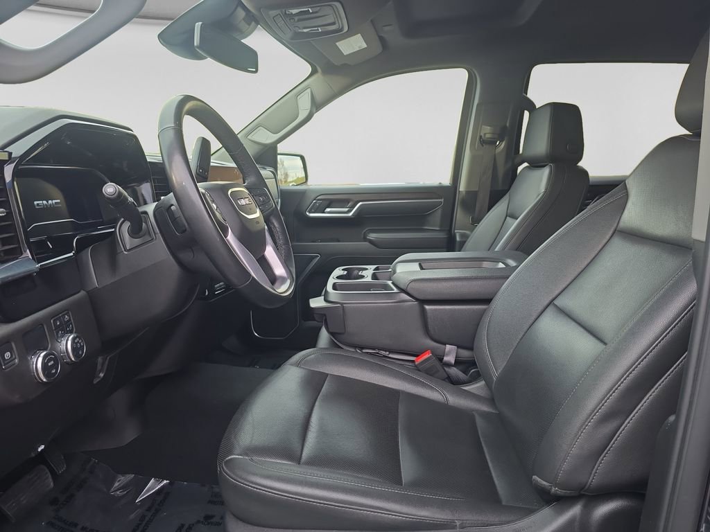 Used 2025 GMC Sierra 1500 SLT image 10