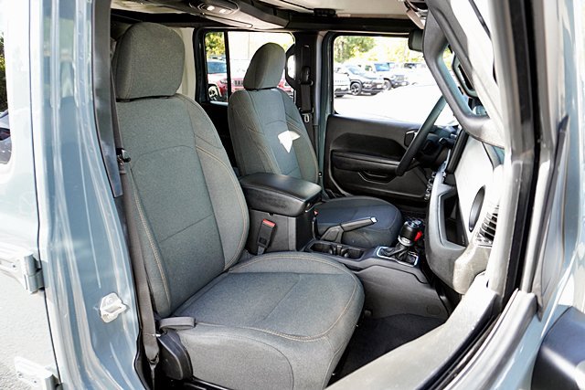 Used 2024 Jeep Wrangler Unlimited AWD/4WD image 18