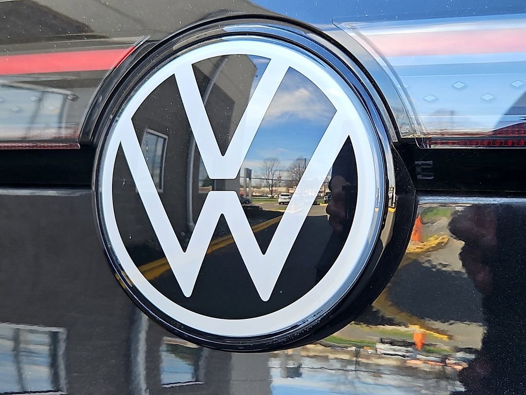 Certified 2023 Volkswagen ID.4 Pro S AWD/4WD image 32