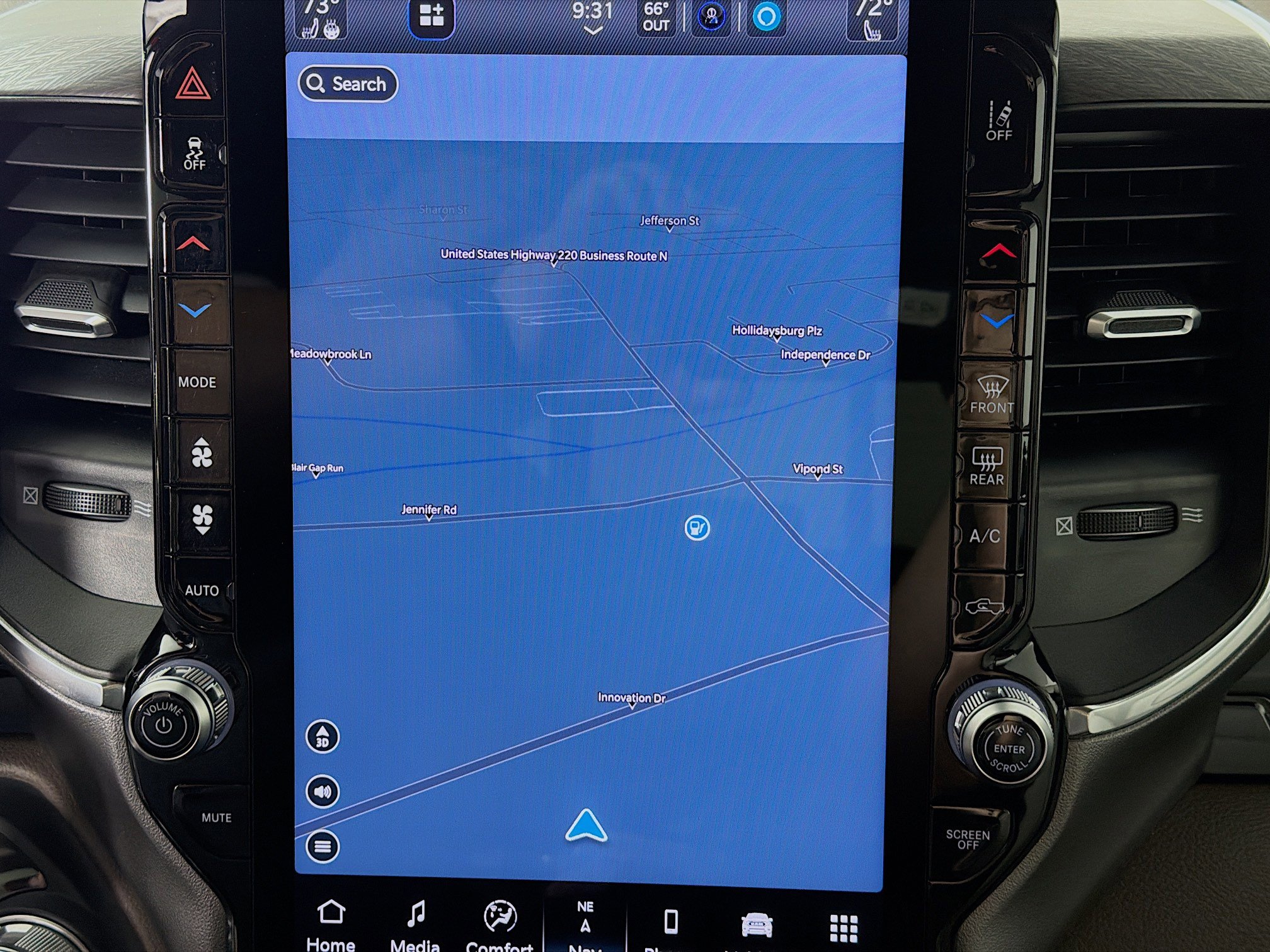 Used 2026 RAM 1500 Laramie image 16