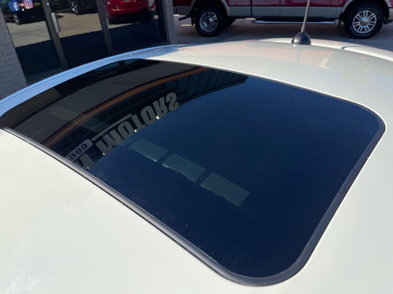 Used 2008 Volkswagen Beetle S image 20