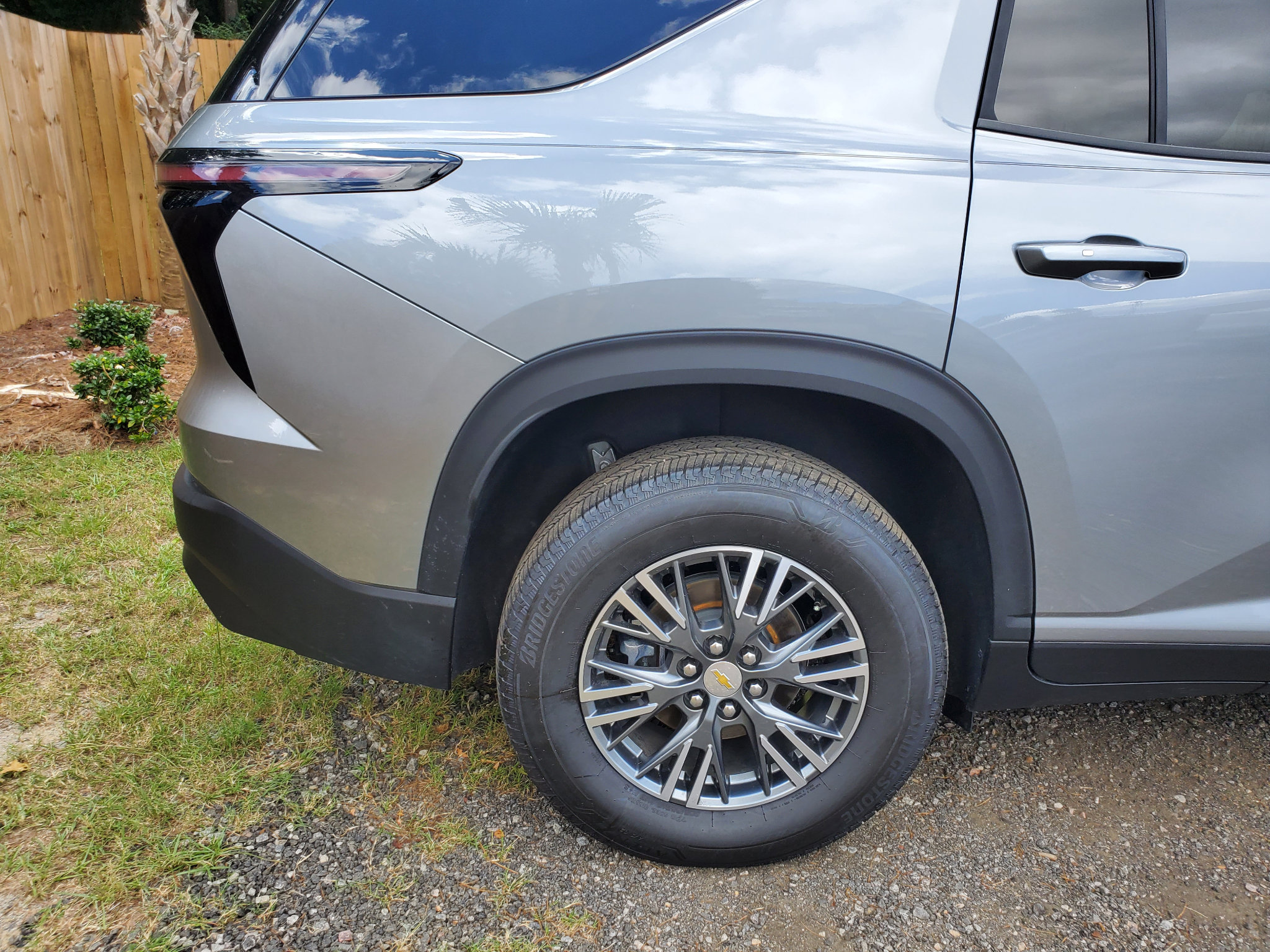 Used 2024 Chevrolet Traverse LS image 4