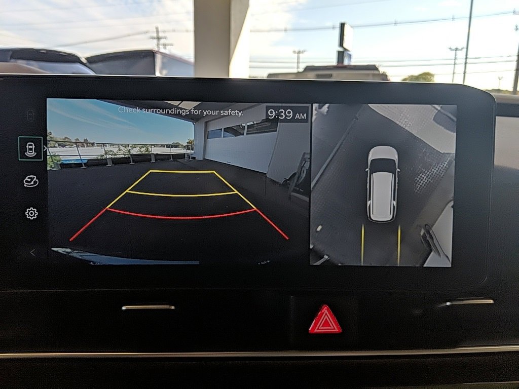 Used 2025 Kia Carnival SX Prestige image 19