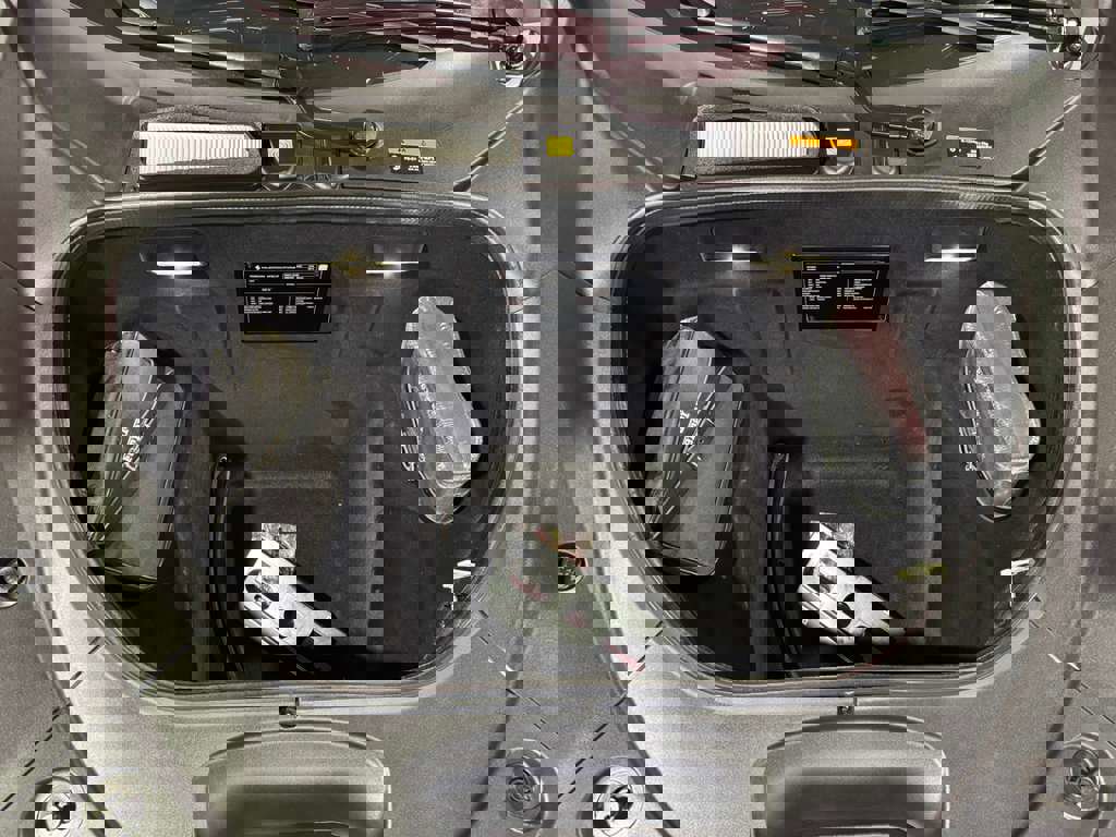 Used 2022 Ferrari F8 Tributo image 33