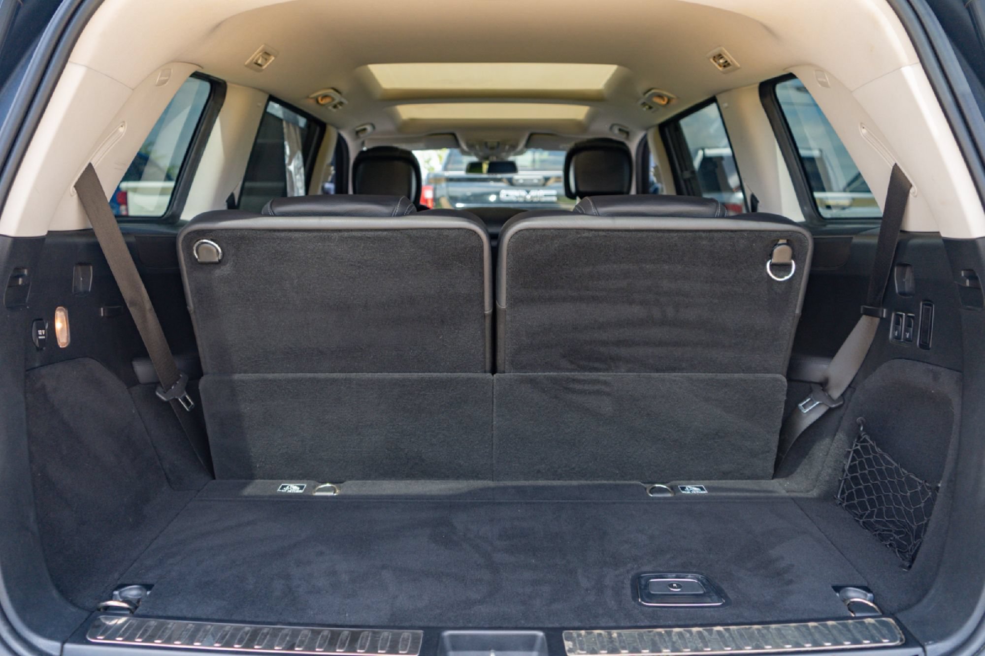 Used 2017 Mercedes-Benz GLS 550 4MATIC image 25