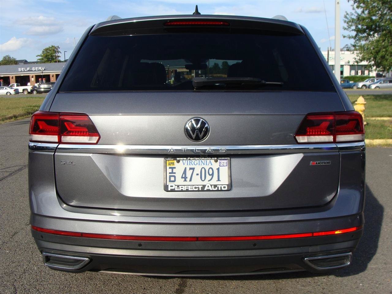 Used 2022 Volkswagen Atlas SEL AWD/4WD image 5