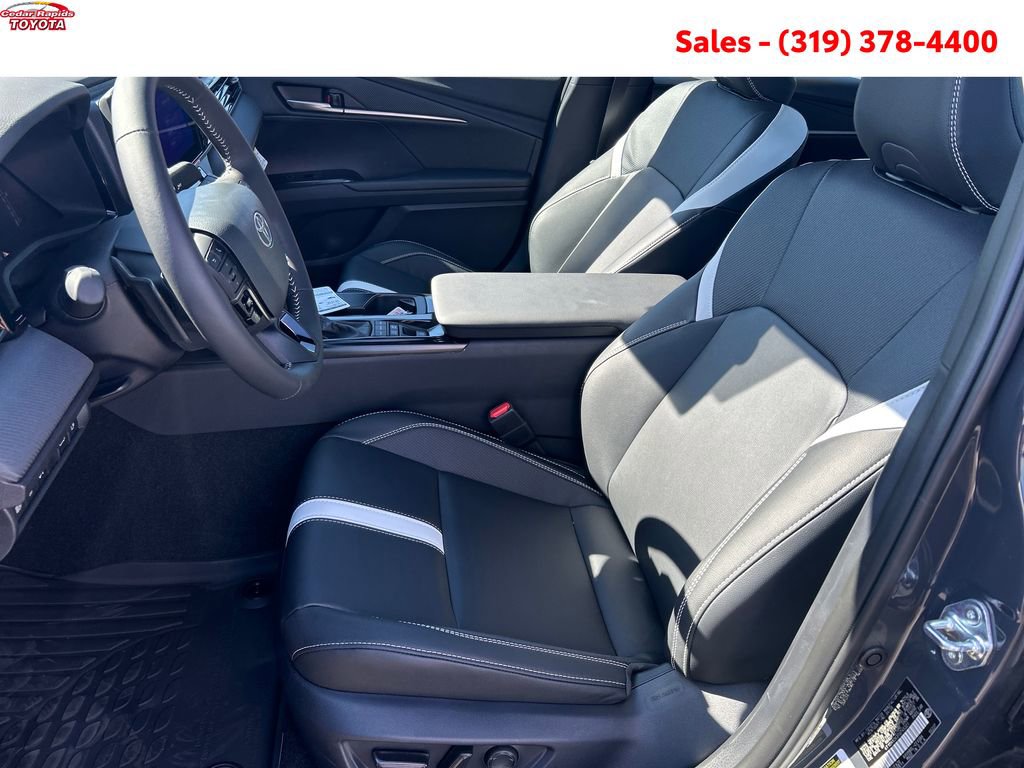 New 2026 Toyota Camry SE FWD image 9