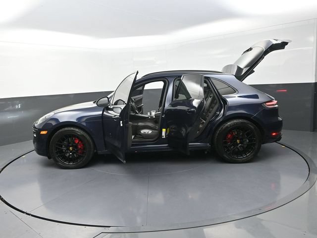 Used 2021 Porsche Macan GTS AWD/4WD image 40