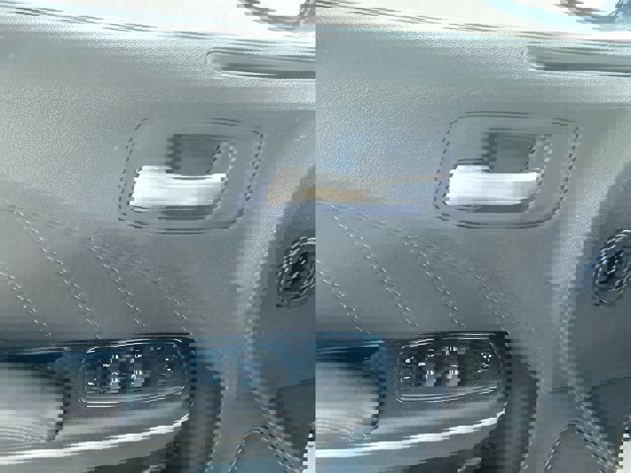 Used 2023 Dodge Charger GT image 19