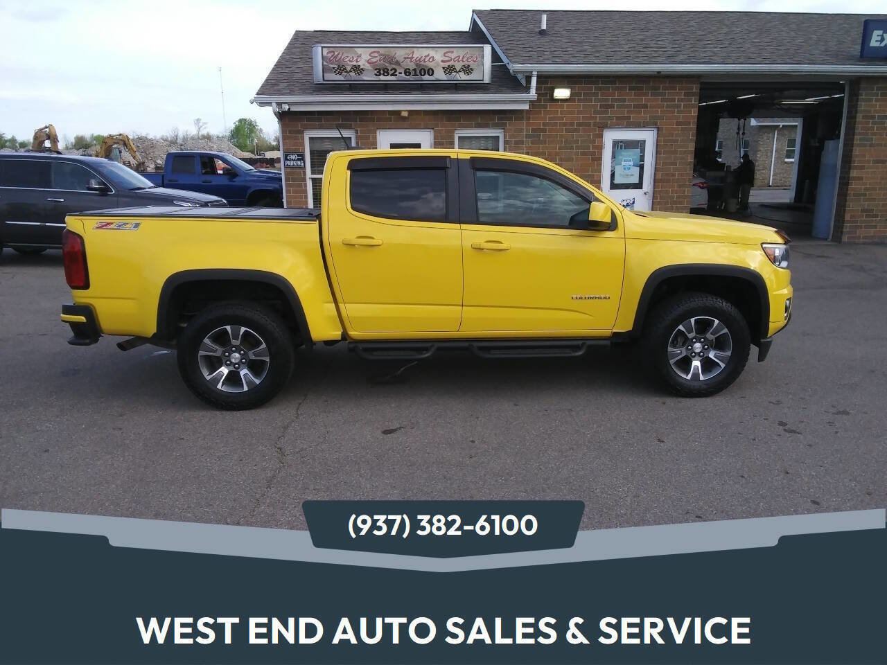 Used 2015 Chevrolet Colorado Z71 w/ Trail Boss Edition AWD/4WD image 1