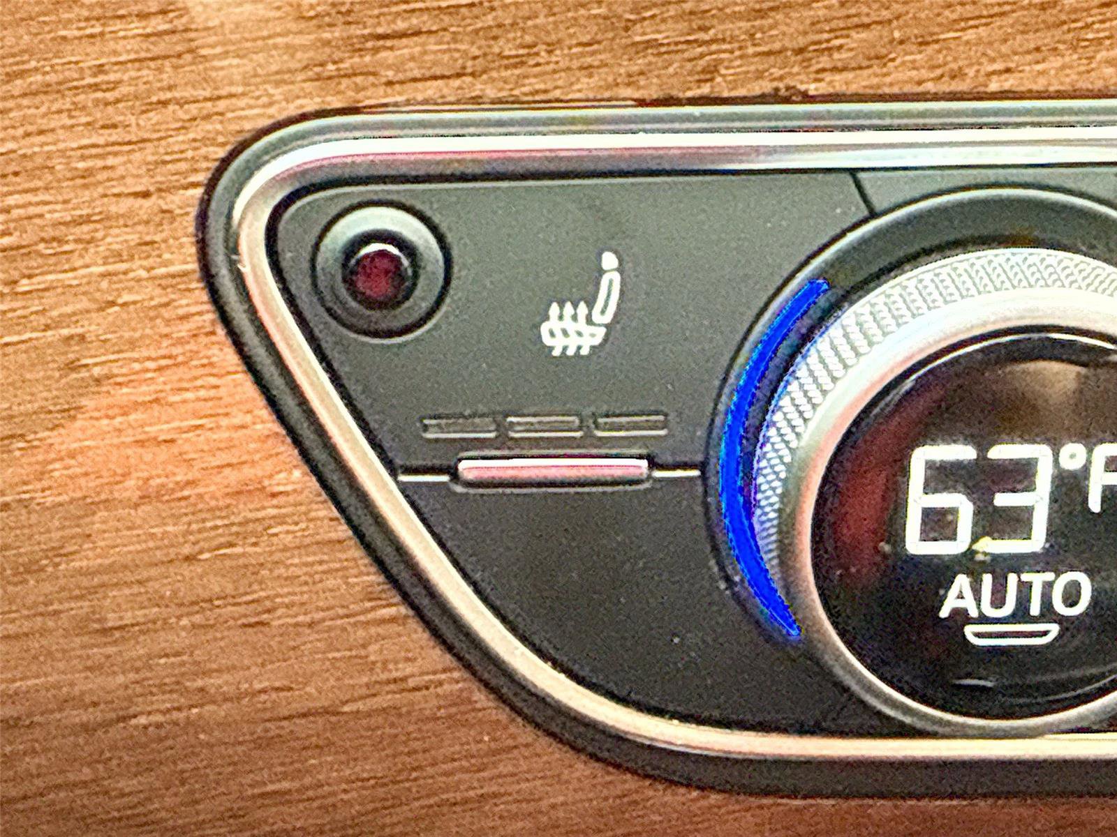 Certified 2023 Audi A4 2.0T Premium w/ Convenience Package AWD/4WD image 19