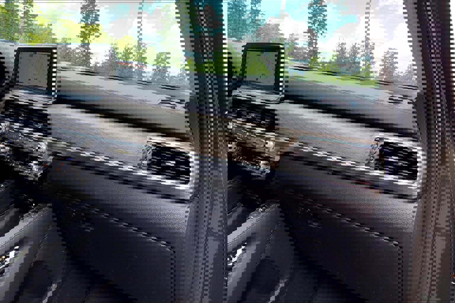 Used 2022 Kia Telluride EX image 18