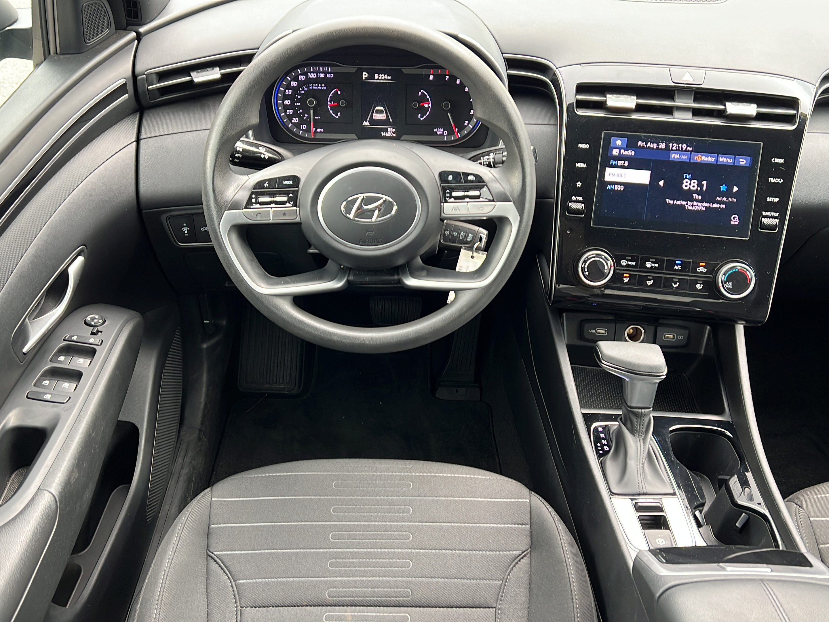 Used 2024 Hyundai Santa Cruz SE FWD image 13