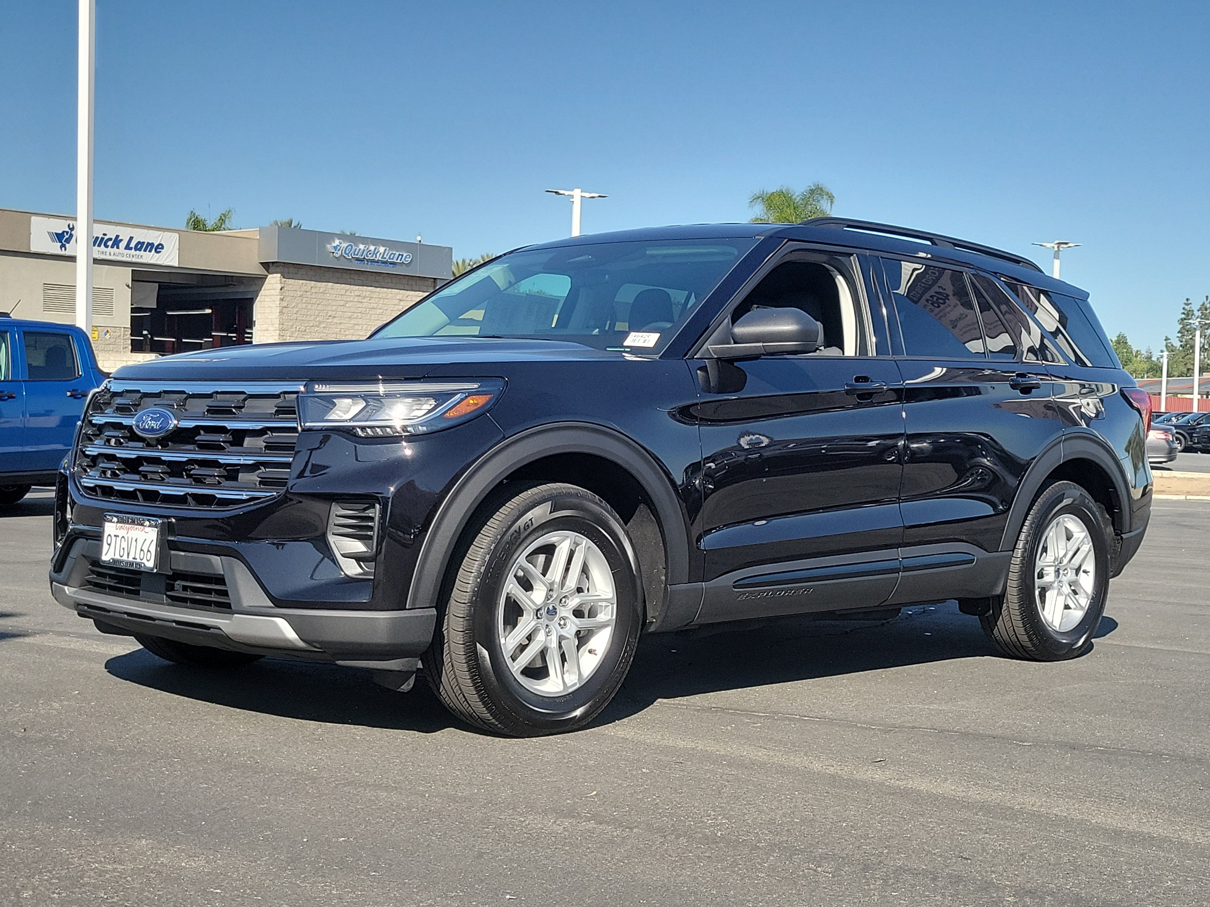 Used 2026 Ford Explorer Active RWD image 17