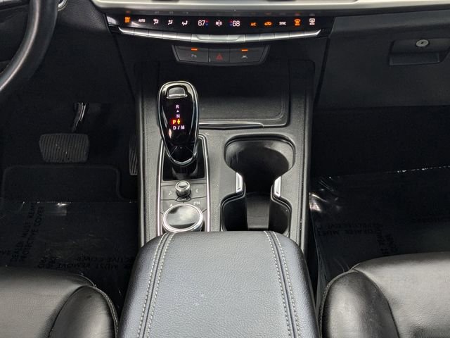 Used 2024 Cadillac XT4 Premium Luxury image 19
