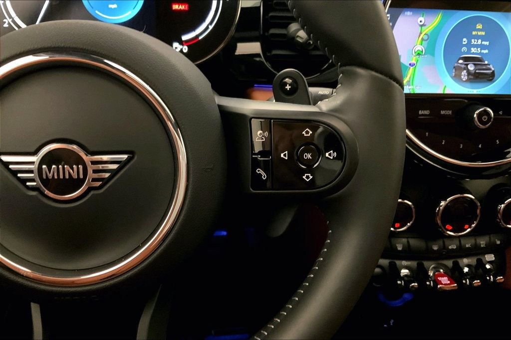 Certified 2023 MINI Cooper S w/ Signature Upholstery Package image 19