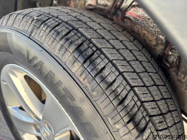 Used 2014 Toyota RAV4 XLE image 33