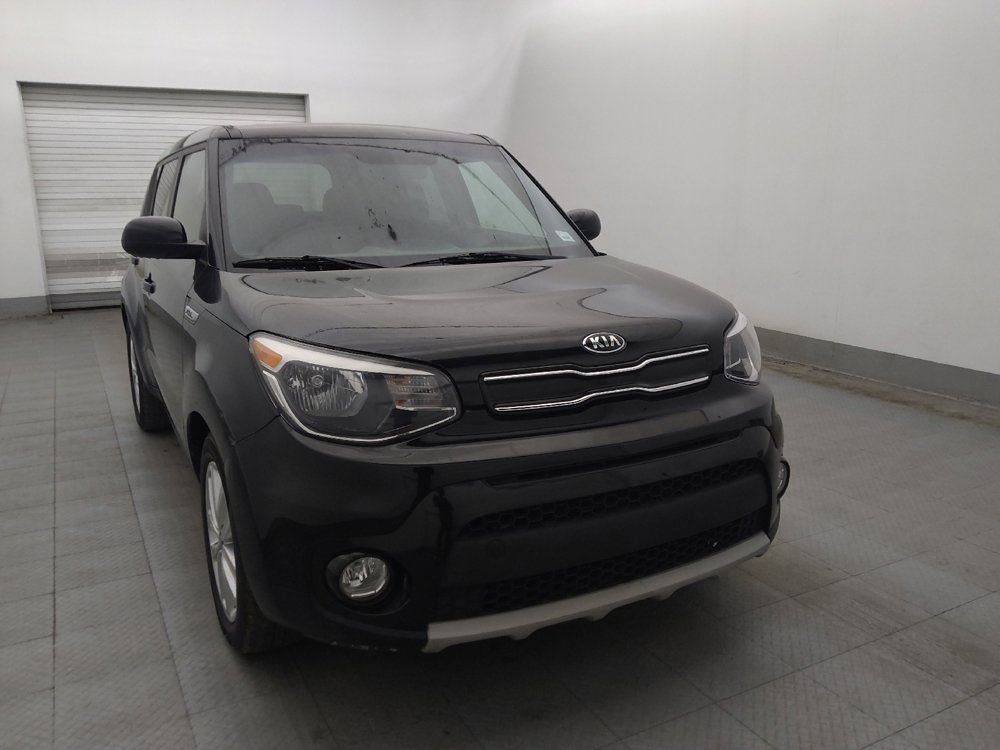 Used 2019 Kia Soul + FWD image 13