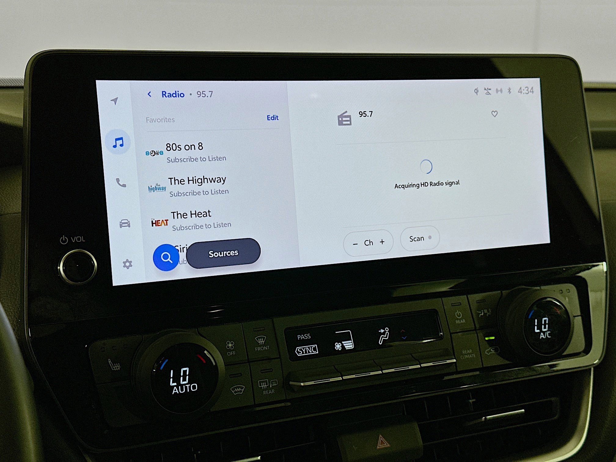 Used 2025 Toyota Grand Highlander FWD image 21