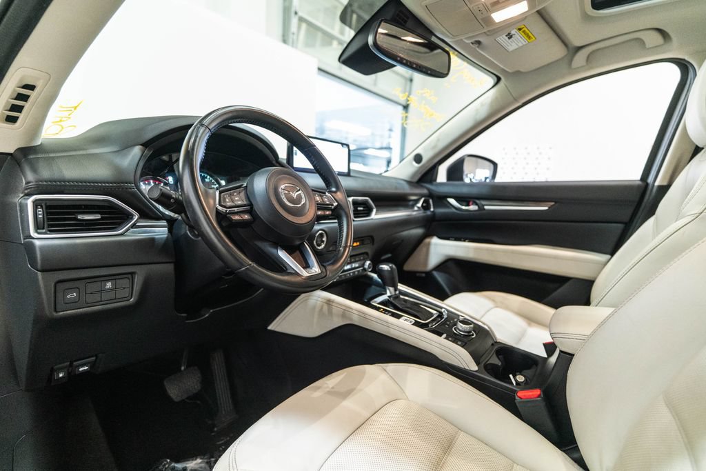 Used 2023 MAZDA CX-5 AWD 2.5 S w/ Premium Plus Pkg image 4