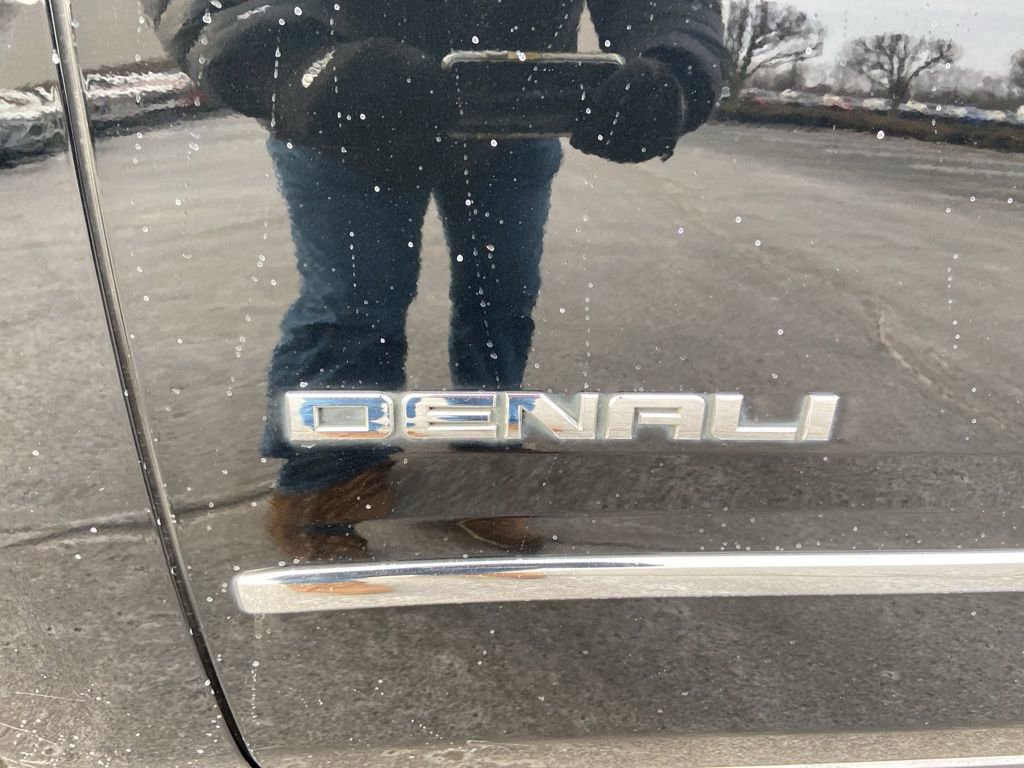 Used 2018 GMC Yukon Denali w/ Open Road Package image 10