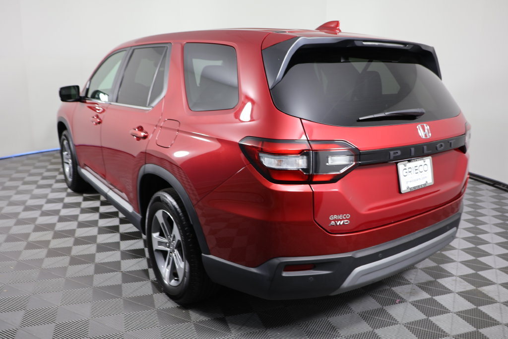 Used 2025 Honda Pilot EX-L image 6