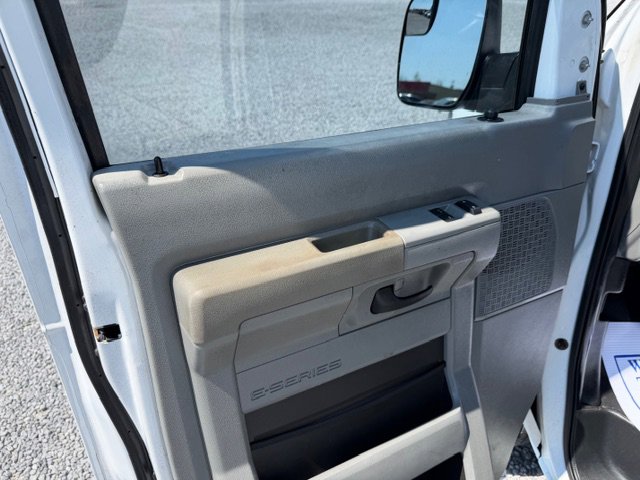 Used 2013 Ford E-150 and Econoline 150 w/ Commercial Cargo Van Pkg image 9