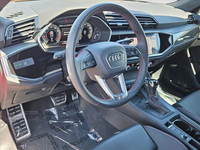 Certified 2025 Audi Q3 2.0T Premium Plus w/ Premium Plus Package AWD/4WD image 10