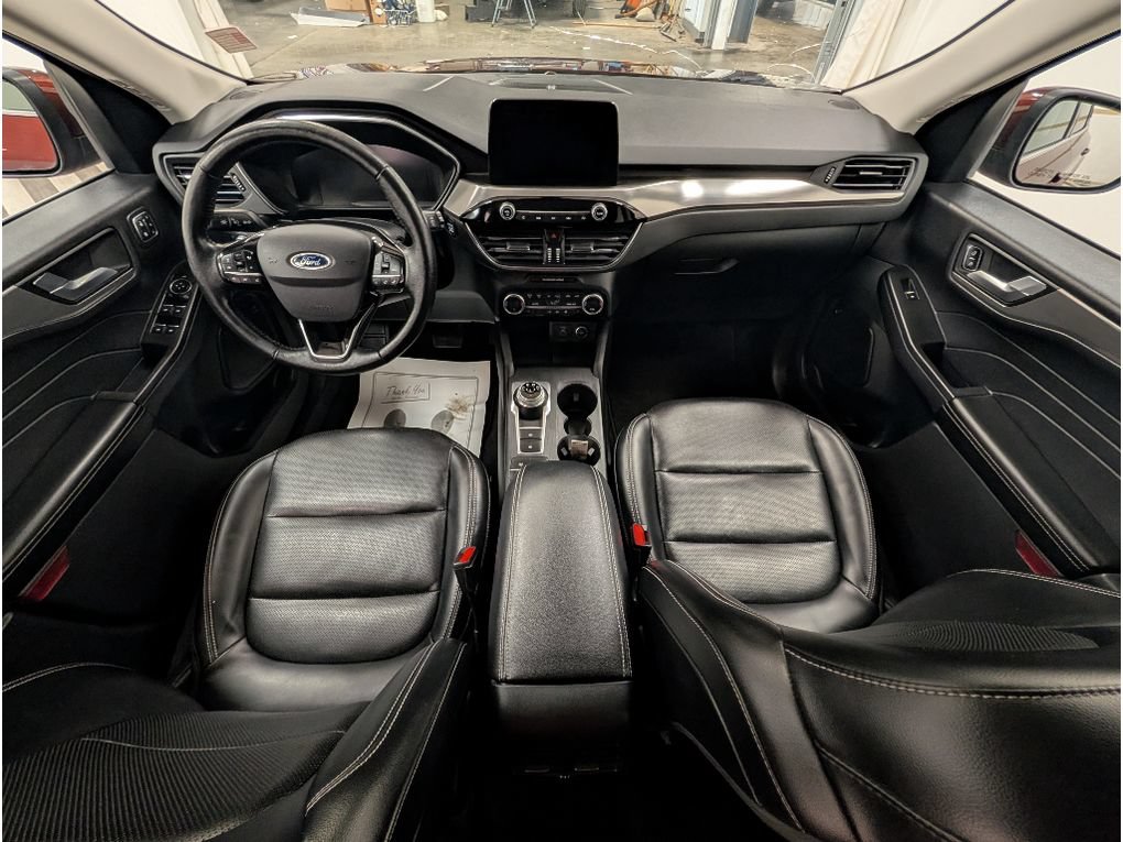 Used 2021 Ford Escape Titanium AWD/4WD image 11