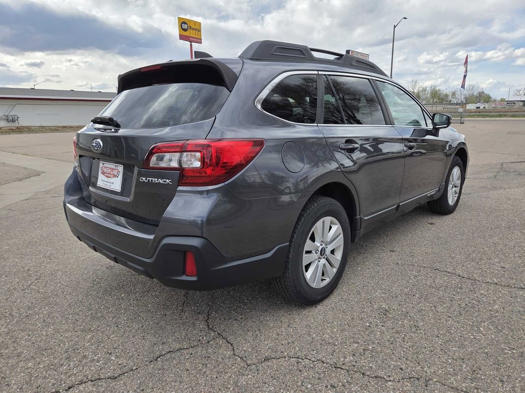 Used 2019 Subaru Outback 2.5i Premium image 4