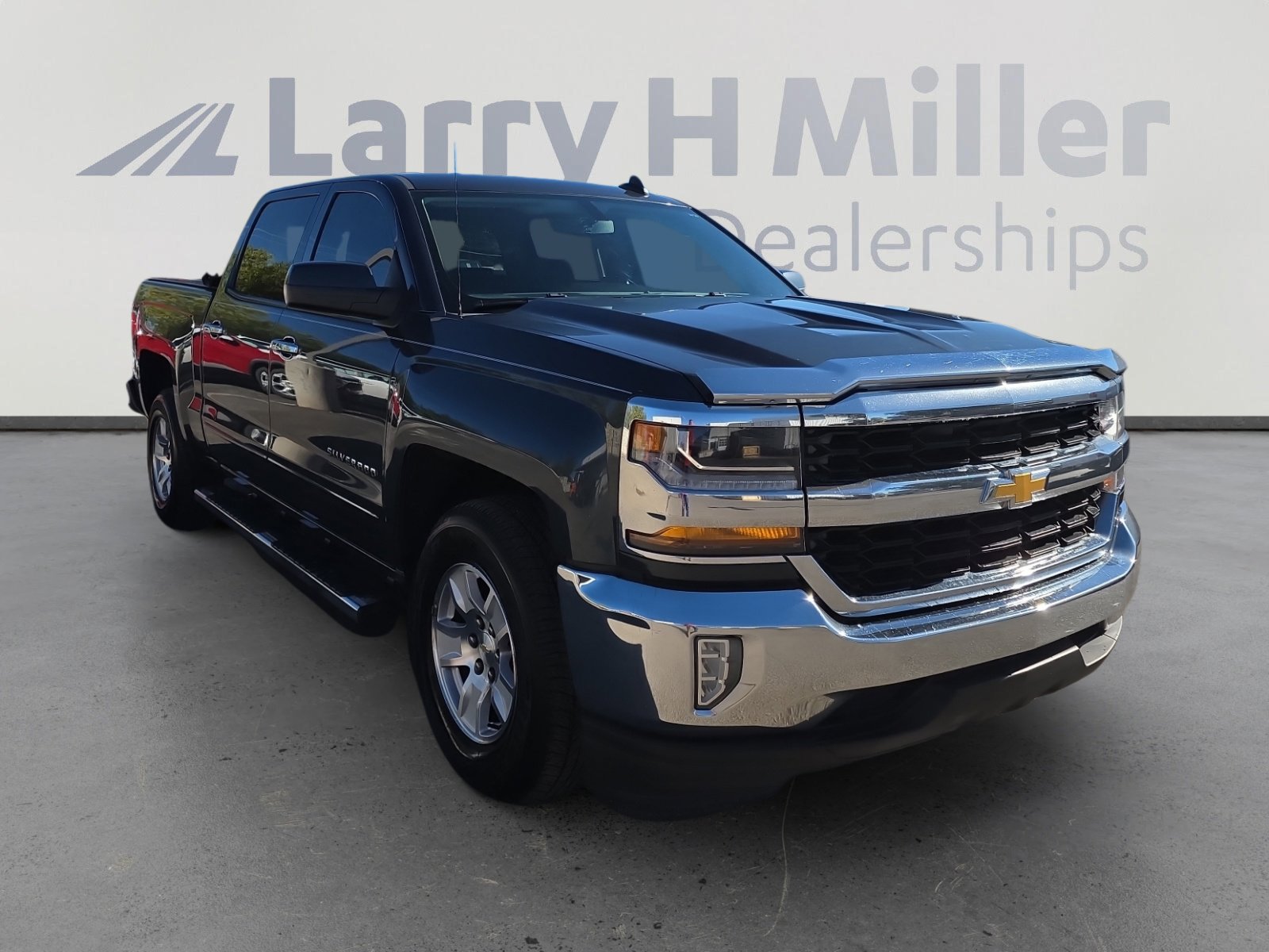 Used 2017 Chevrolet Silverado 1500 LT w/ All Star Edition image 7