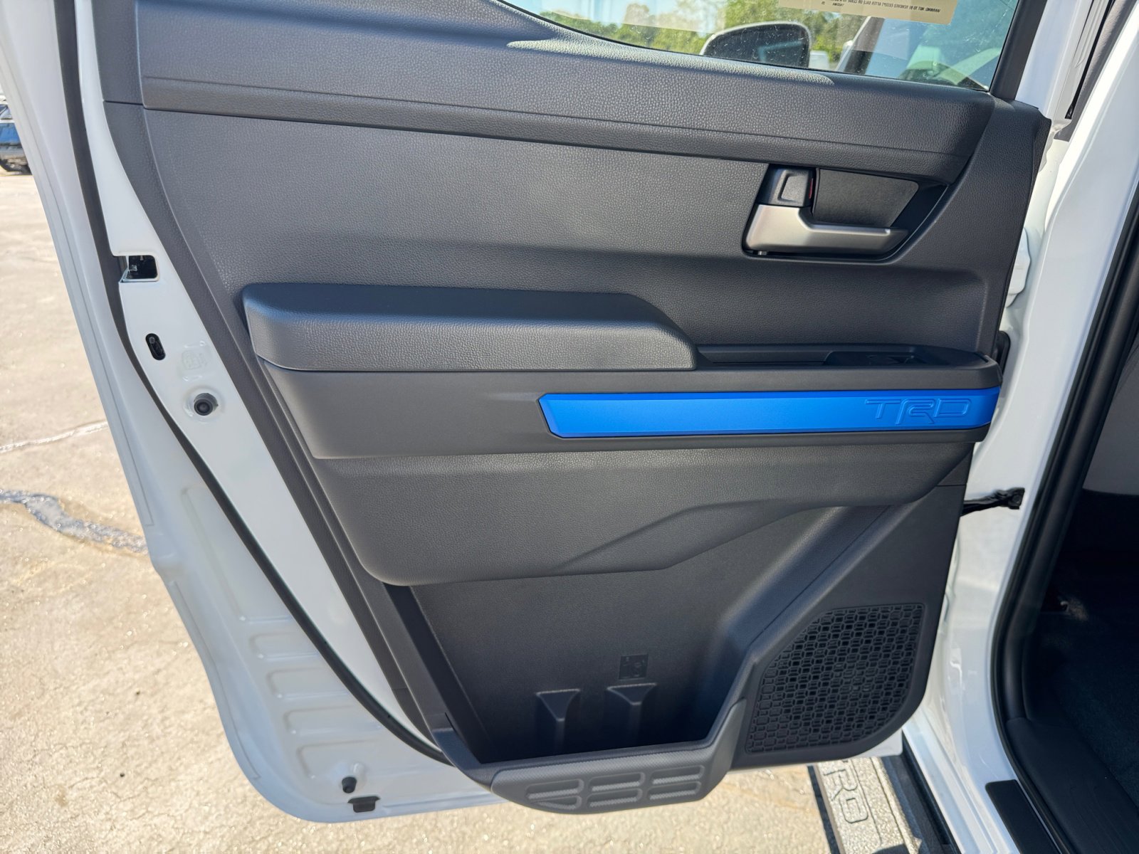 New 2025 Toyota Tacoma TRD Off-Road image 25