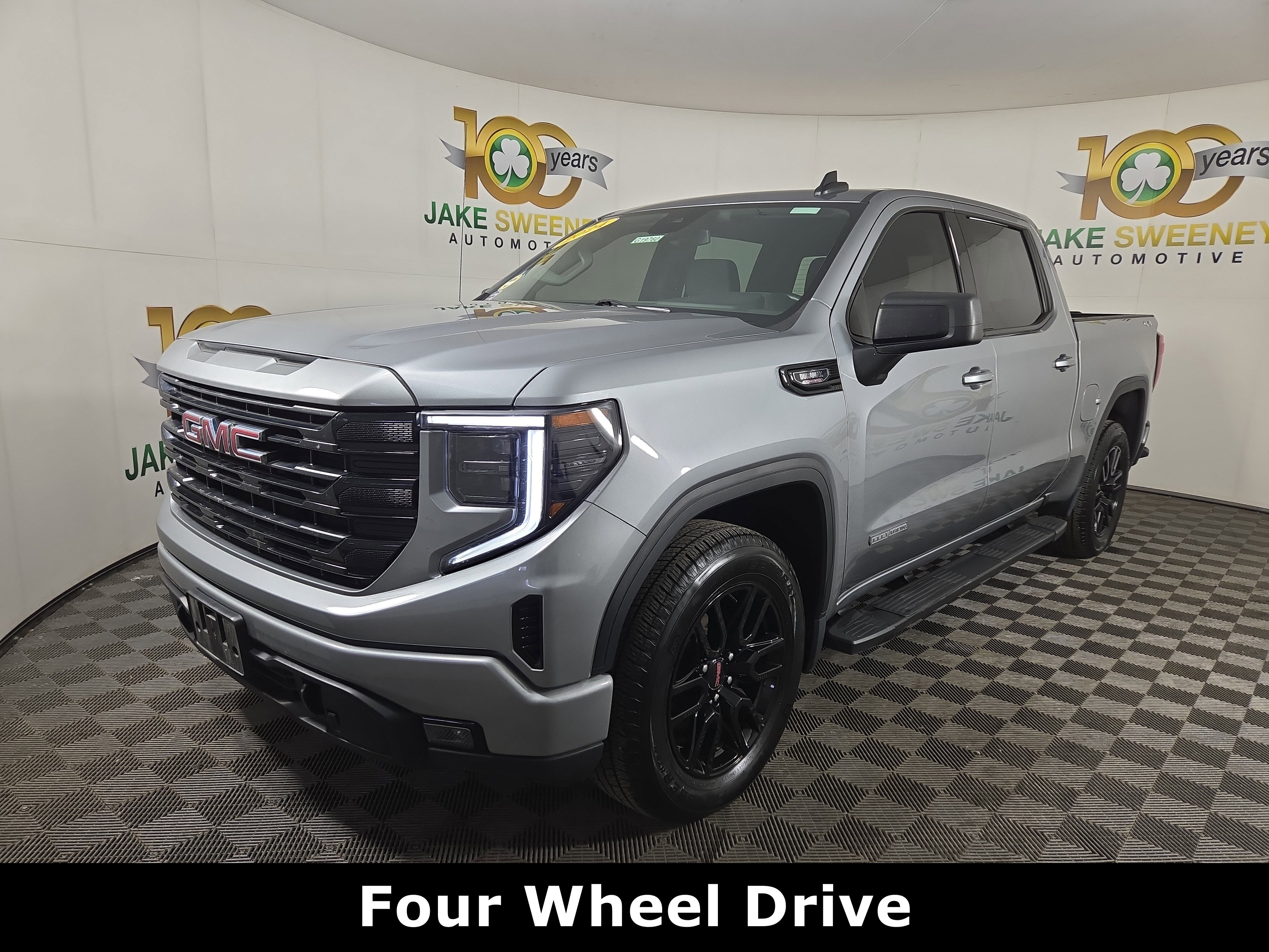 Certified 2024 GMC Sierra 1500 Elevation w/ Preferred Package image 3