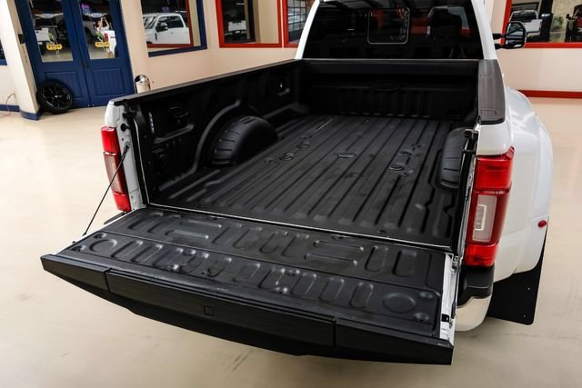 Used 2021 Ford F350 Lariat w/ Lariat Ultimate Package AWD/4WD image 66