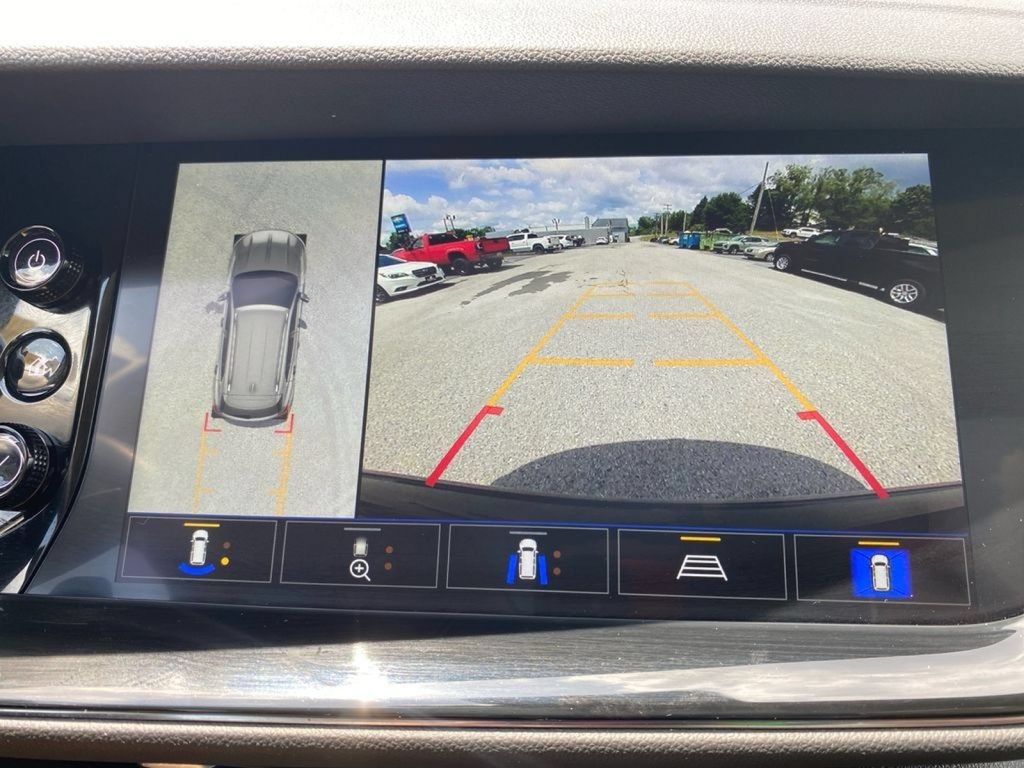 Used 2023 Buick Envision Avenir AWD/4WD image 26