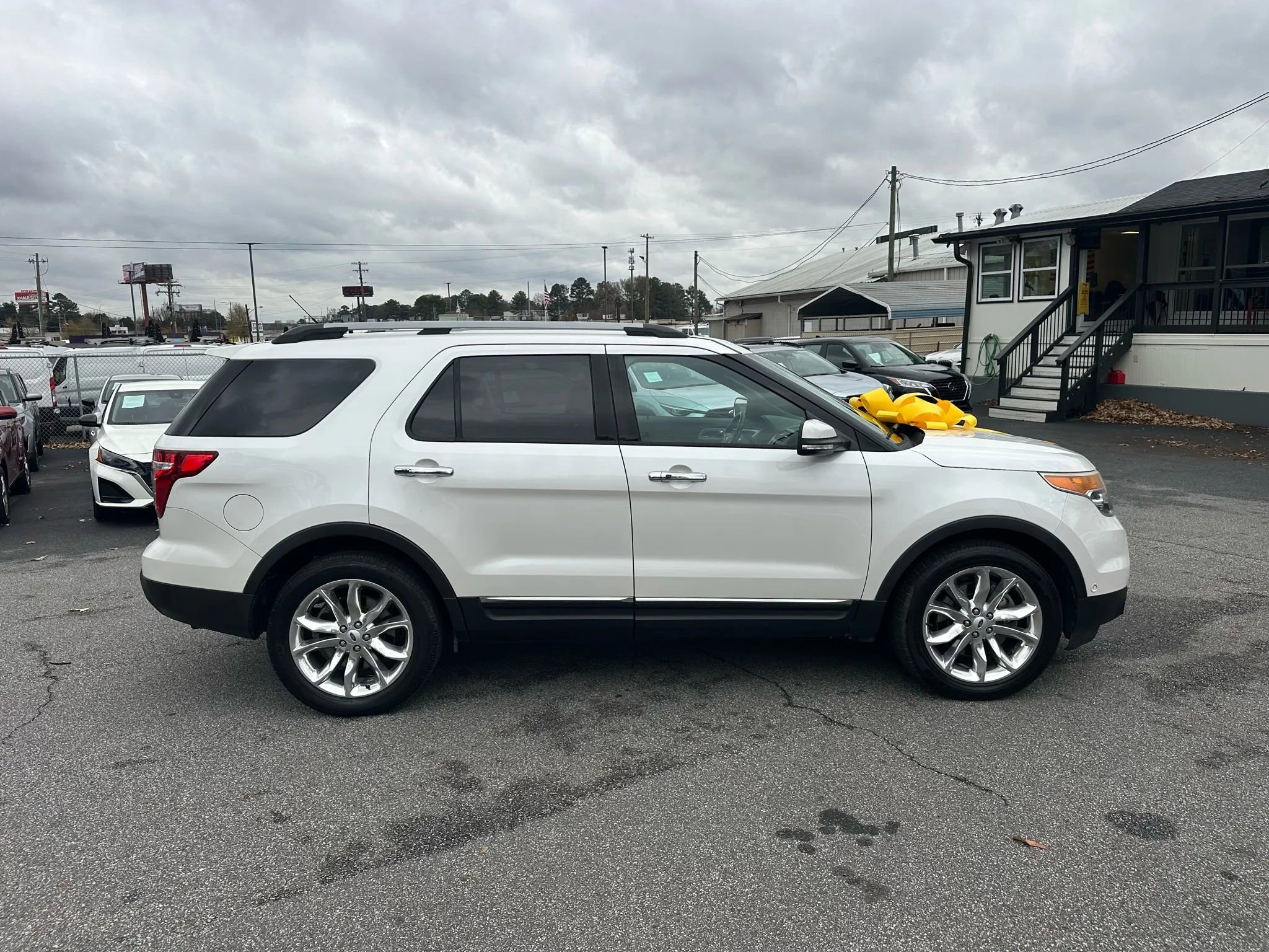 Used 2015 Ford Explorer Limited w/ Equipment Group 302A image 8
