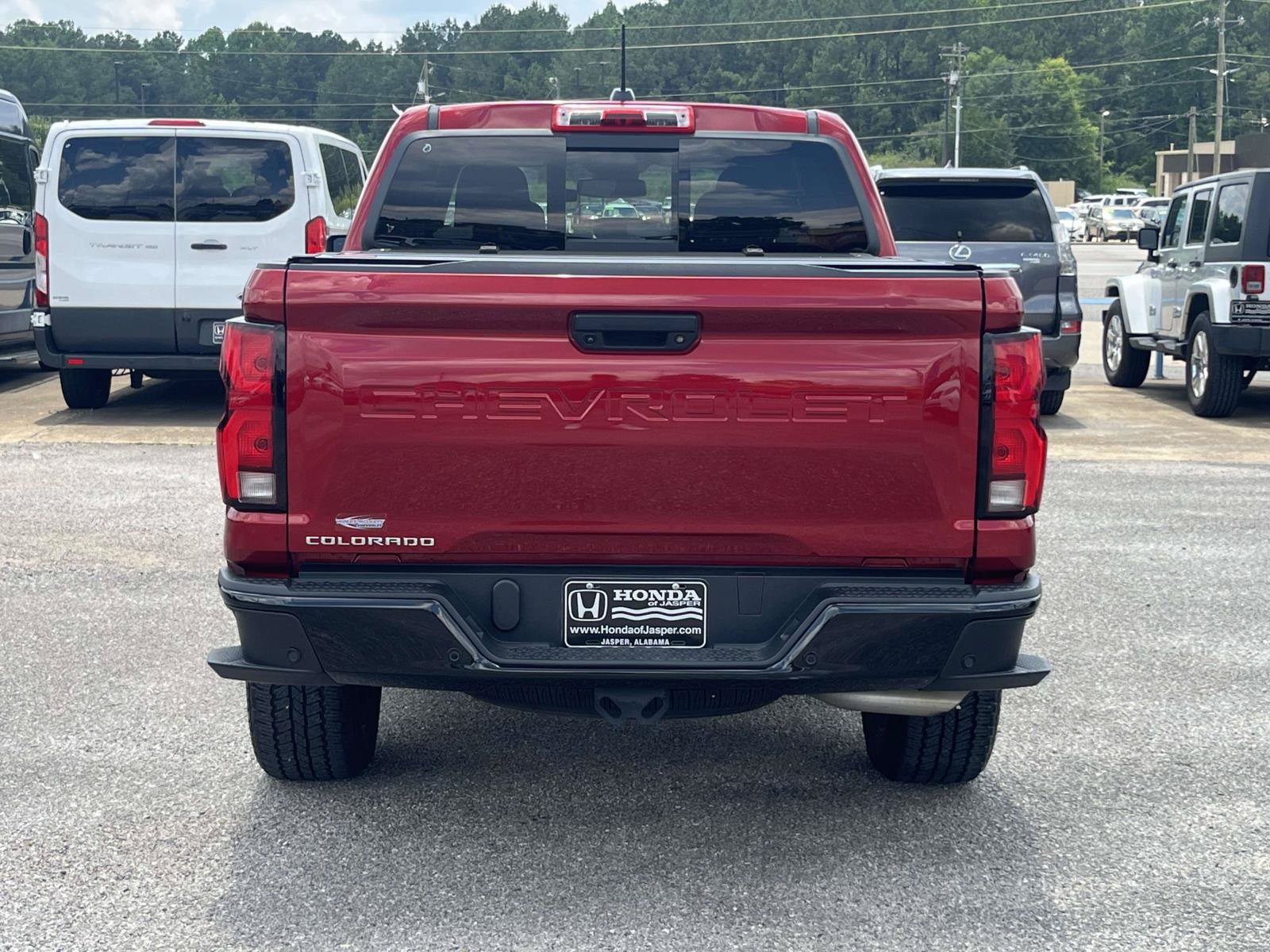 Used 2024 Chevrolet Colorado Z71 w/ Z71 Convenience Package 2 AWD/4WD image 4