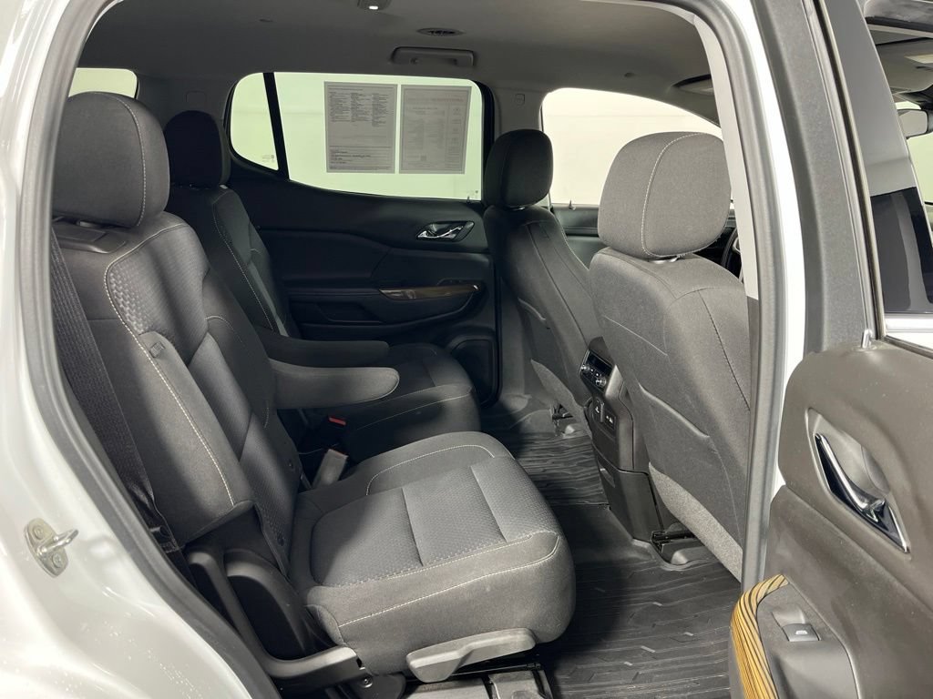 Certified 2022 GMC Acadia SLE w/ Driver Convenience Package FWD image 8