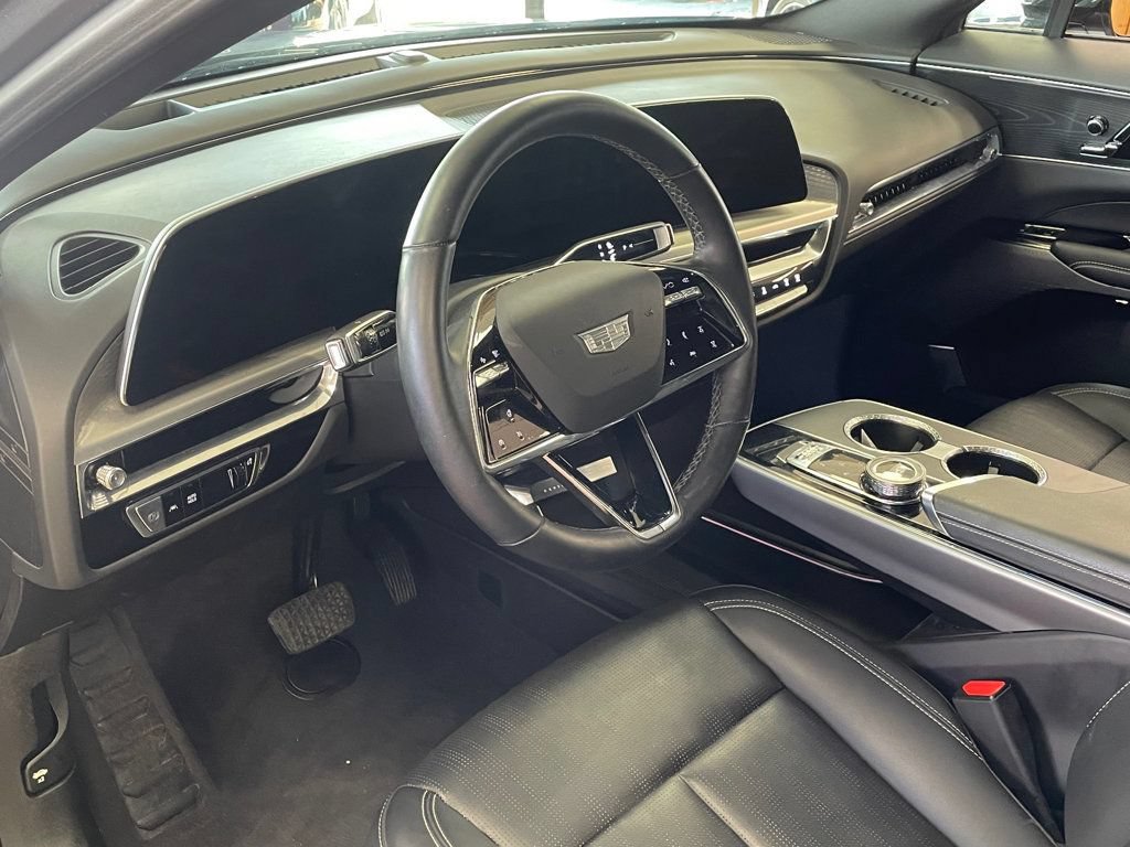 Used 2024 Cadillac Lyriq Luxury w/ LPO, Floor Liner Package RWD image 15