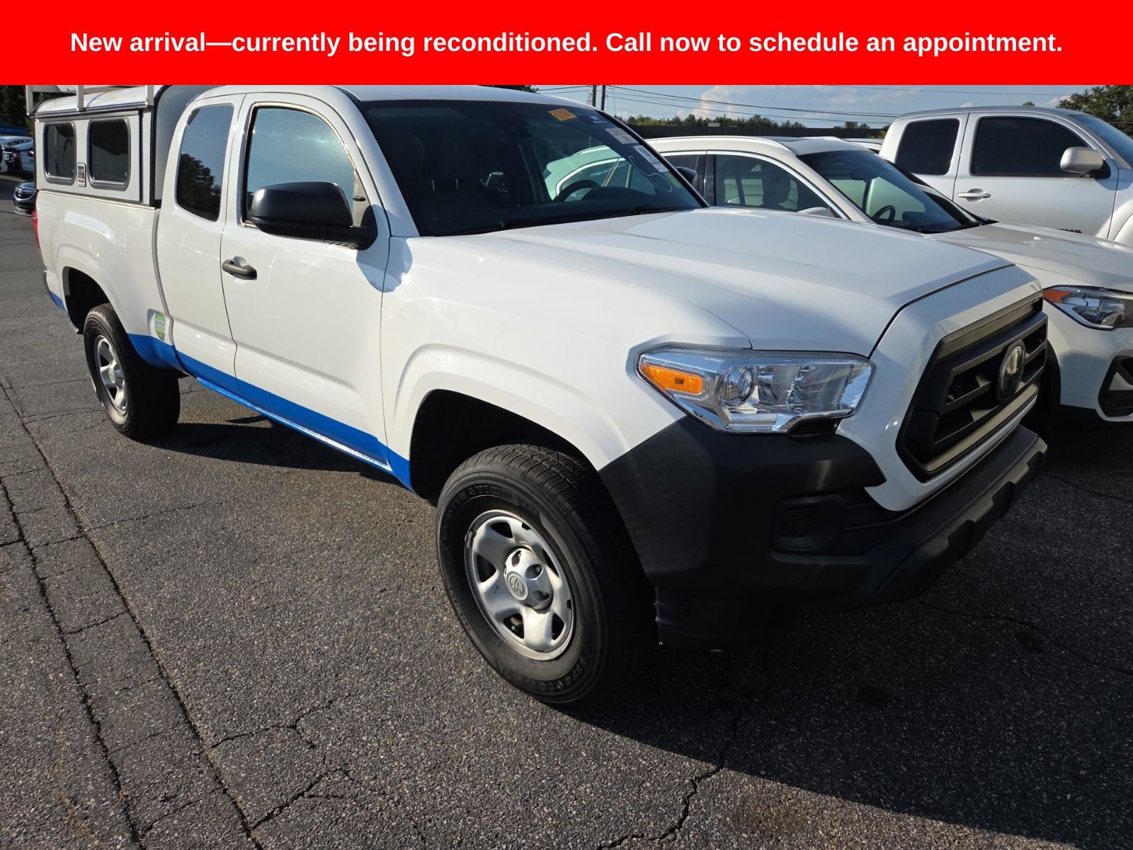 Used 2022 Toyota Tacoma SR RWD image 2
