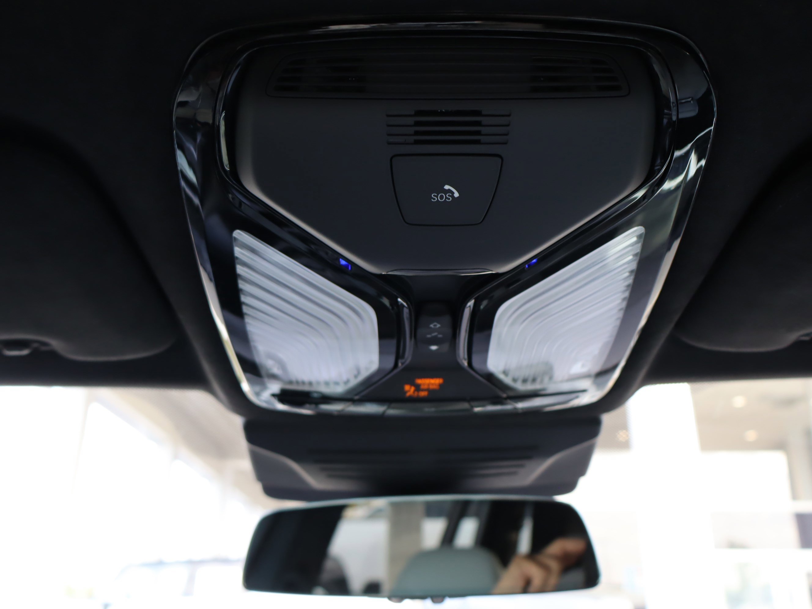 Used 2023 BMW X7 xDrive40i w/ M Sport Package image 29