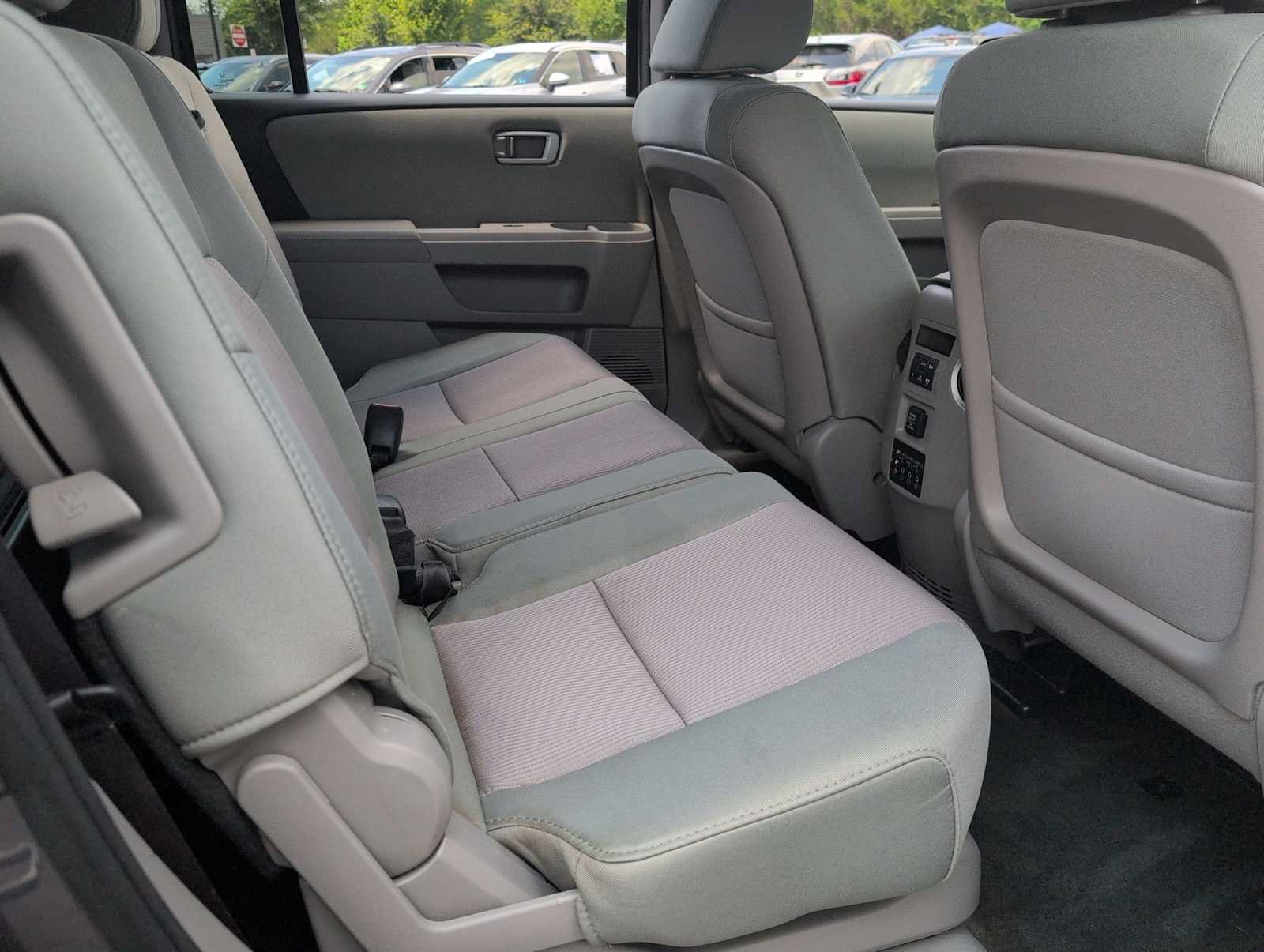 Used 2015 Honda Pilot SE image 20