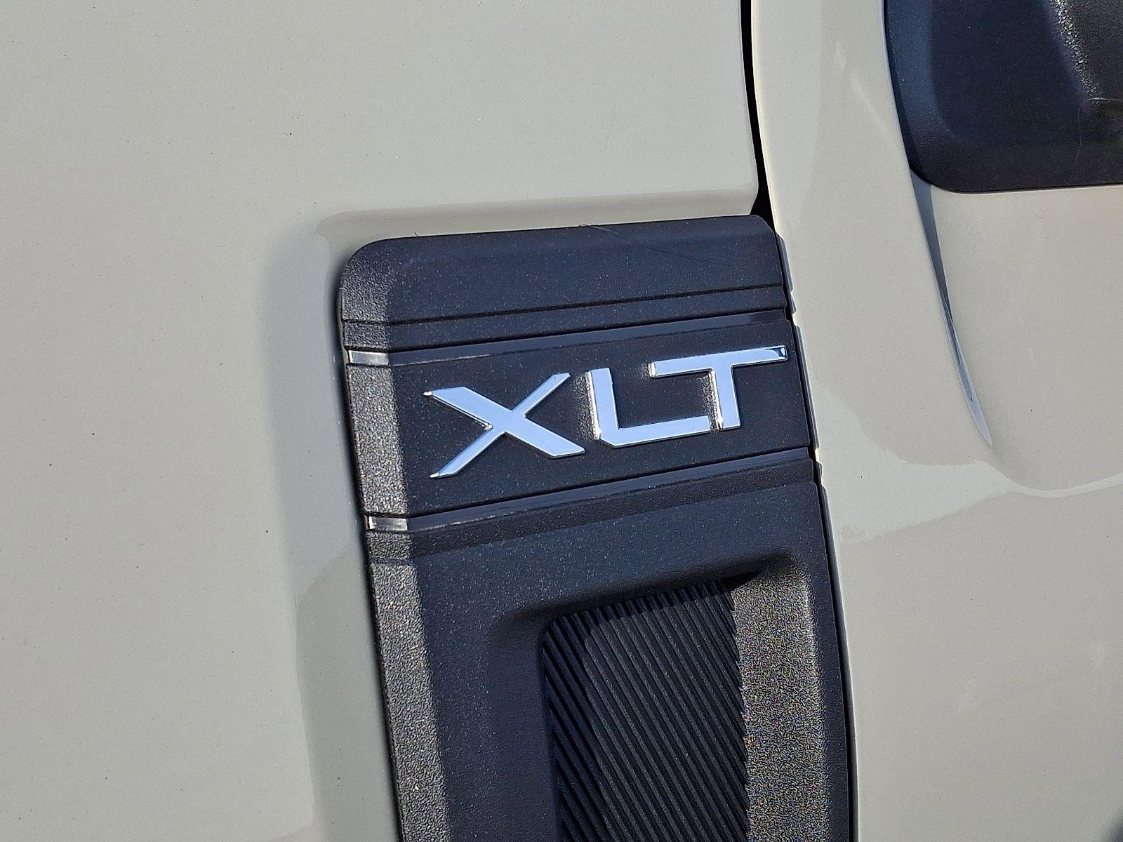 New 2025 Ford Maverick XLT image 18