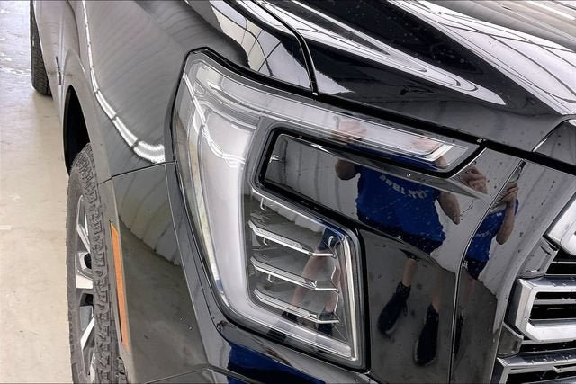 New 2026 GMC Yukon AT4 w/ AT4 Premium Package AWD/4WD image 16